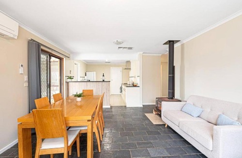 Lyndoch Bed & Breakfast | God's Hill