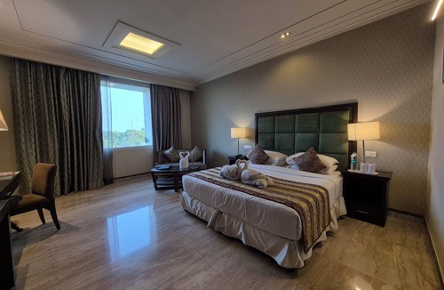 Meerut Hotel | Godwin Meerut