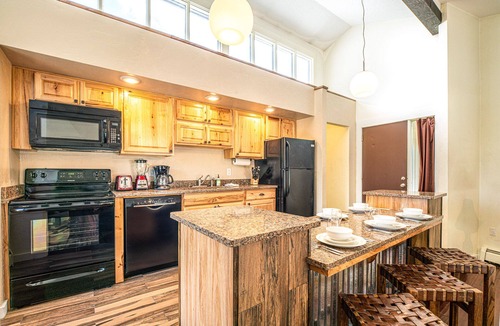 Peak 8 Condo | Gold Camp Silver Strike Condo: On Shuttle Route