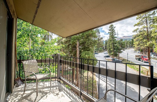 Peak 8 Condo | Gold Camp Silver Strike Condo: On Shuttle Route