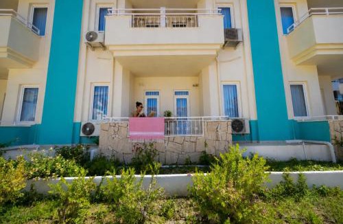 Side Hotel | GOLDEN DAiSY HOTEL