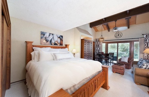 Purgatory Condo | Golden Feather Getaway | AC, Pool, Hot Tub, Golf & Ski