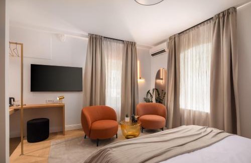 Old Town House | Golden Gate Deluxe Room - Unique UNESCO Location