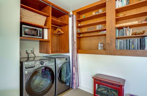 Berkeley Hills House | Golden Gate & Sunset Views! Classic Berkeley Home