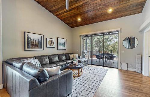Show Low House | Golden Getaway