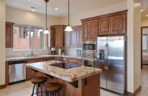 Washington Villa | Golden golf course views & pools