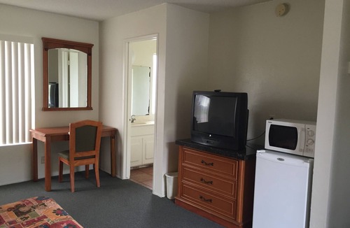 Tehachapi Hotel | Golden Hills Motel