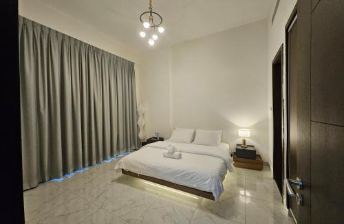 International City Apartment | Golden Homes 2