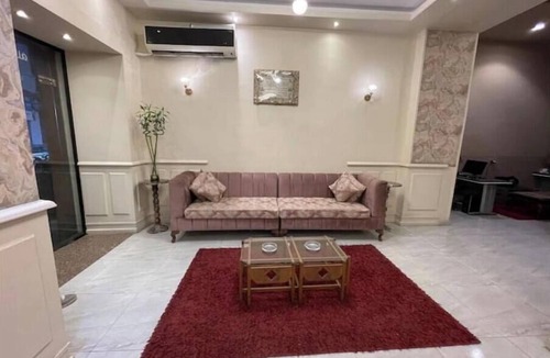 Muharam Bik Apartment | Golden Hoster Downtown 102