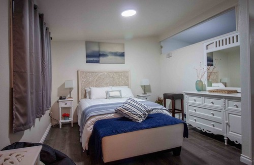 Kent Apartment | Golden Kent Studios & Suites