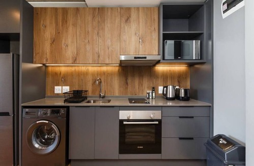 Observatory Apartment | Golden Nectar