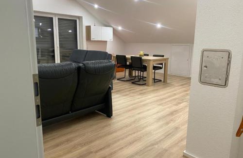 Ehingen Apartment | Golden Nest