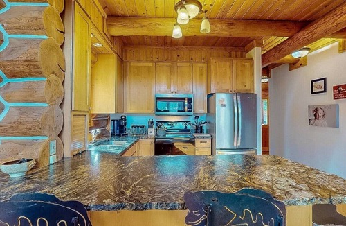 Wallowa County House | Golden Saddle lakefront log home-Wallowa Lake