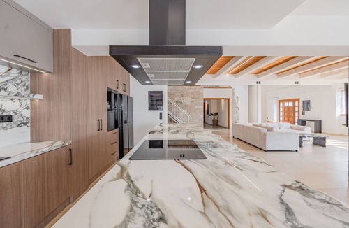 Sfakaki Villa | Golden sand beachfront villa ,6 Bedrooms,Rethymno