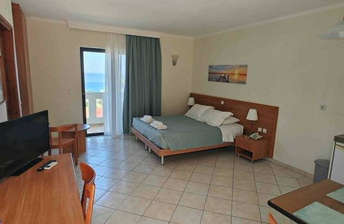 Vlicha House | Golden View Studios