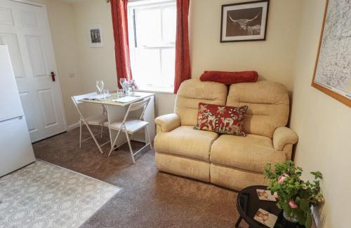 Spilsby House | Goldfinch