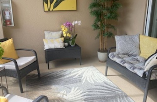Naples Condo | Golf Course and 10 minutes to Beach