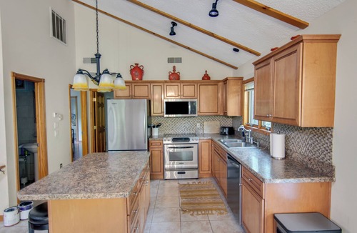 Lake Ariel House | Golf Course Getaway: XL Cabin w/Hot Tub, Pools, Beaches, Game Room, King Bed