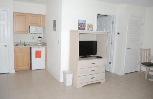 Calabash Apartment | Golf Course Onsite Home 3008L with Pool