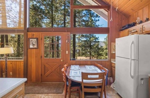 Pine Mountain Club House | Golf Course -Pickleball -Tennis Courts-Community Pool-Sleeps 6