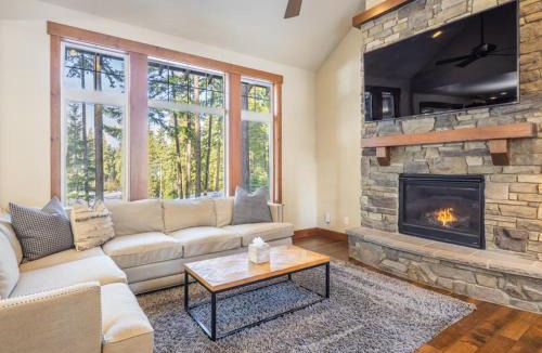 Cle Elum House | Golf Course View, Hot Tub & Suncadia Pool Access