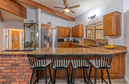 East Mesa House | Golf Course View, Sleeps 10, Remodeled Vacation Getaway, Pool, Putt Green, Fire Pit, Pool Table