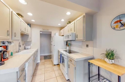 Miramar Beach Villa | Golf Course Villa 95D - Spacious 2-bedroom, Golf Cart included