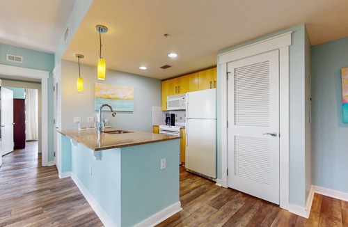 Baytowne Wharf Condo | Golf-course & water-view condo with central AC, shared pool/hot tub