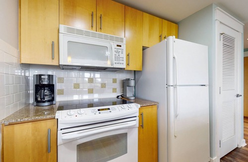 Baytowne Wharf Condo | Golf-course & water-view condo with central AC, shared pool/hot tub
