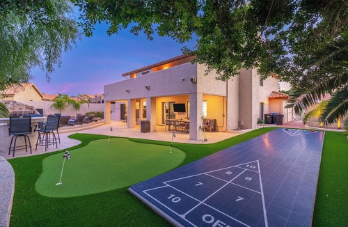 Red Mountain Ranch Apartment | Golf CourseHeated PoolGame RoomPutting Green