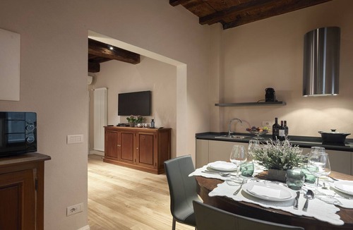 Duomo Apartment | "GOLF"-Elegant apartment for 4/5 people on the 1st floor