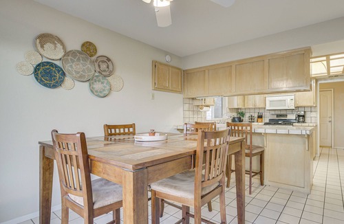 Silver Lakes Country Club House | Golf, Fish & More! Peaceful Home in Helendale