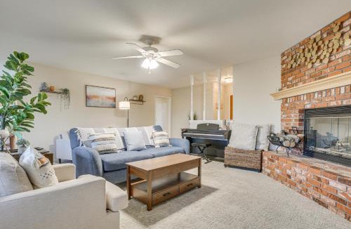 Silver Lakes Country Club House | Golf, Fish & More! Peaceful Home in Helendale