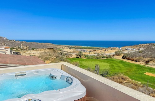 Paraiso Escondido Villa | Golf Front Cabo Villa w/Heated Pool, Rooftop Jacuzzi, Golf & Resort Access