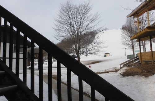 Mancelona House | Golf, SkI, Pool Pass included.