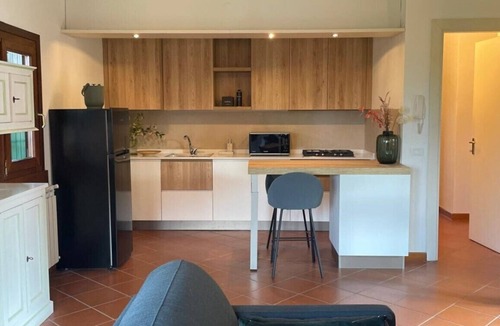 Soiano del Lago Apartment | Golf Studio Three-room Apartment with Veranda and Swimming pool