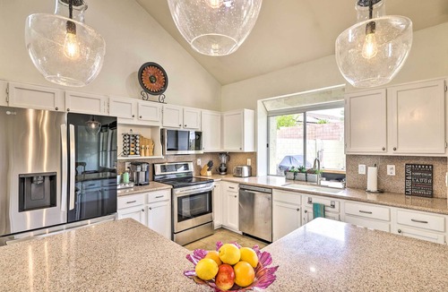 Tatum Ranch House | Golf & Unwind Poolside: Cave Creek Group Retreat!