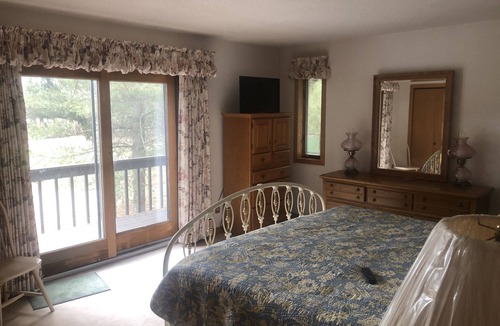 Brantingham House | Golf Vacation Home at Adirondack's Brantingham Lake