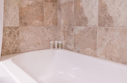 Rancho Santa Fe Hotel | Golf View King Fireplace | Trails, Two Pools & A Short Drive to the Beaches