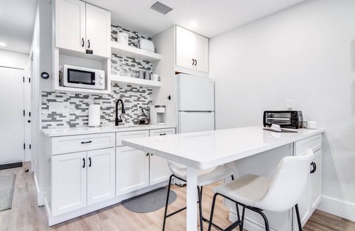 Wesley Chapel Condo | Golf View Studio w/Murphy Bed, Patio & Workspace | Sleeps 2 | Optional Saddlebrook Resort Amenities