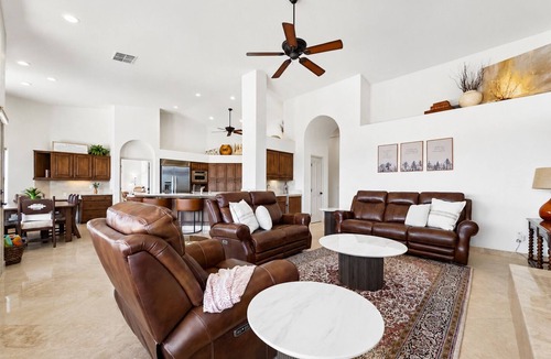 Red Mountain Ranch House | Golf Views for Days! Luxury Rental 3 King Suites. Heated Community Pool/Spa and Golf