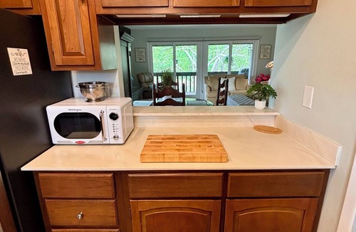 Diamondhead Condo | Golfers! 18th hole of Pine Golf Course in Diamondhead. 2 bedroom, 2 bath condo