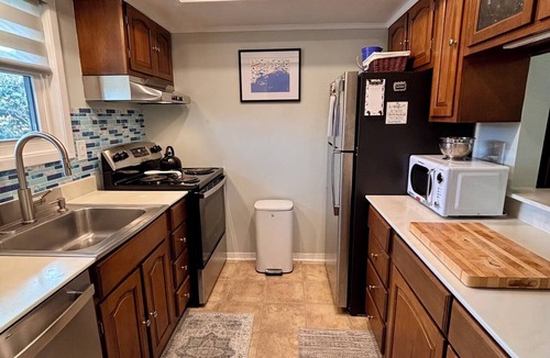 Diamondhead Condo | Golfers! 18th hole of Pine Golf Course in Diamondhead. 2 bedroom, 2 bath condo