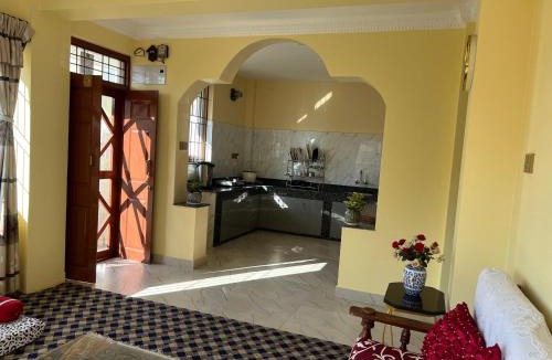 Burhanilkantha Apartment | Golfutar Suites