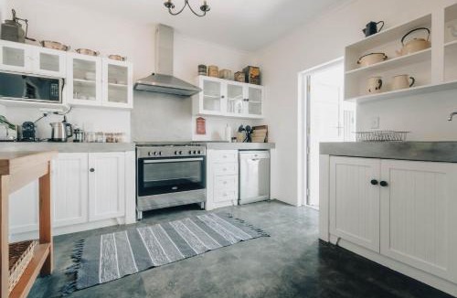 Paternoster Apartment | Gonana Studios & Villa