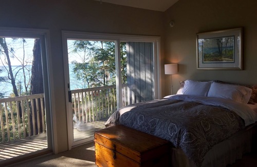 Harbor Springs House | Good Hart Beach Cottage on 100' of Private Beach on Lake Michigan