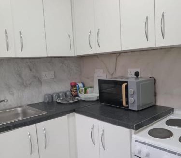 Harrow Weald House | Good priced Accommodation in harrow