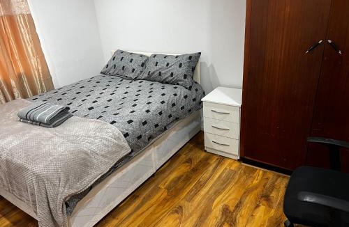Yeading House | Good priced Accommodation in Hayes