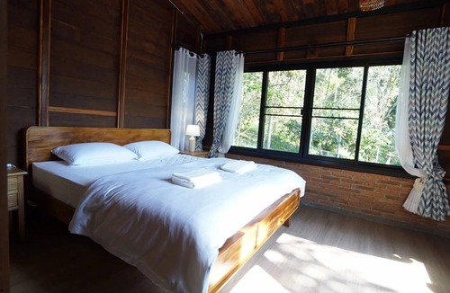 Doi Saket Hotel | Goodvibes Cabins Chiang Mai