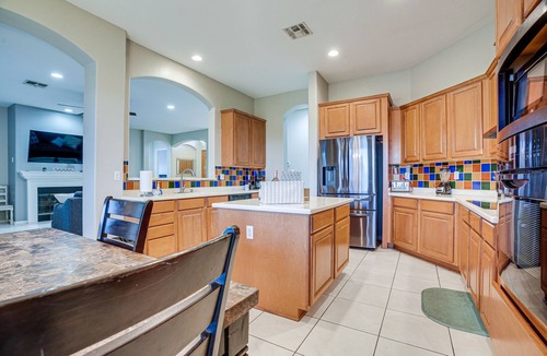 Palm Valley House | Goodyear Group Getaway w/Pool & Putting Green